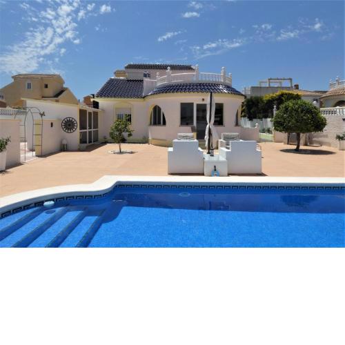 Deluxe Villa Camposol