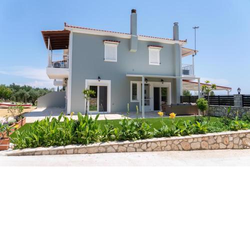 Dendra Apartments at Skala