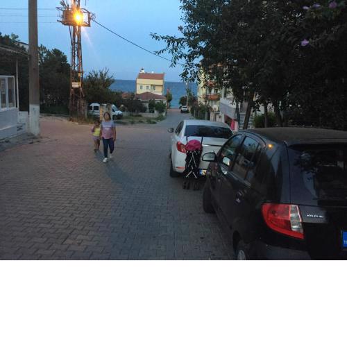 Denize 20 adım full eşyalı daire