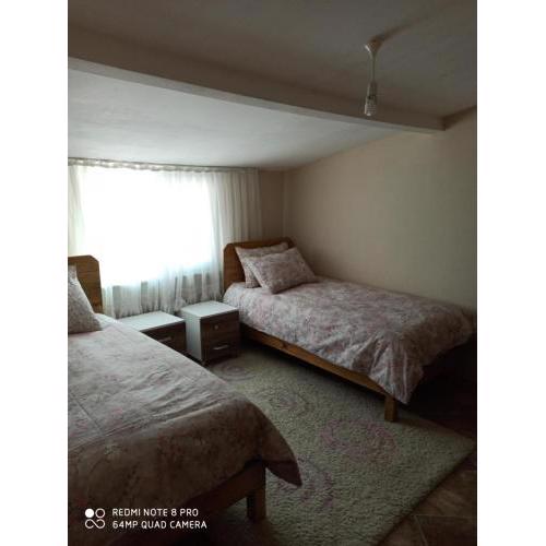 Denize sıfır 2 yatak odalı daire D 8