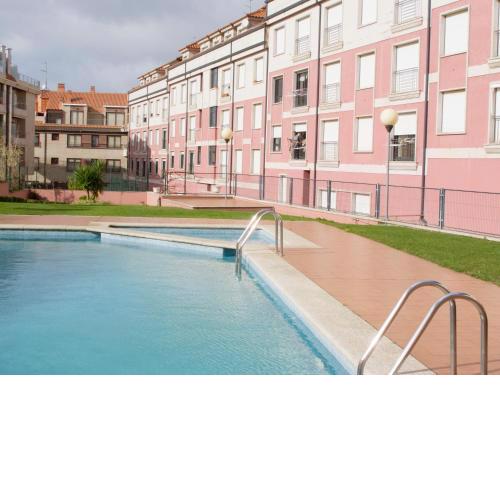 Desconectaengalicia La Perla, piscina y parking