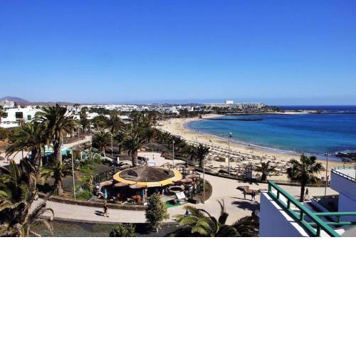 Design Vivienda V El Burgao by the Sea