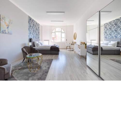 Designer Apartment on the Budapest Broadway w 2BR (Nm8B)
