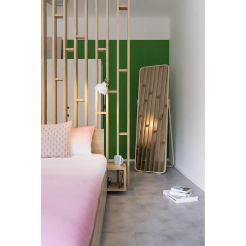 Designer Romantic Central Apartment