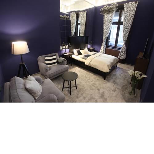 d.Five Ambassador Apartment