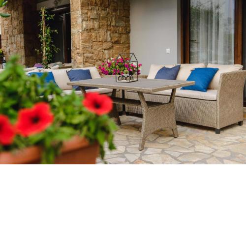 DIA Summer Suites