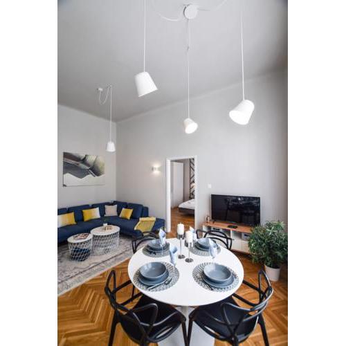 Diamond Deluxe Apartment
