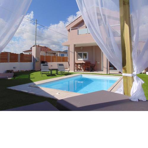 Dianthos Villa