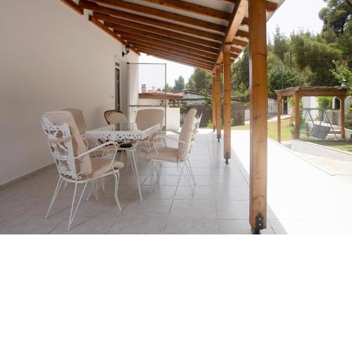 Dimitra House