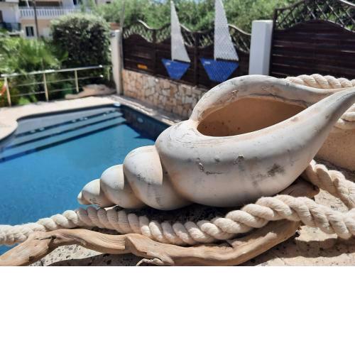 Dimitra's Sea-Crafts Boutique Studios