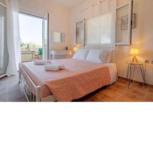Dimitra's South House