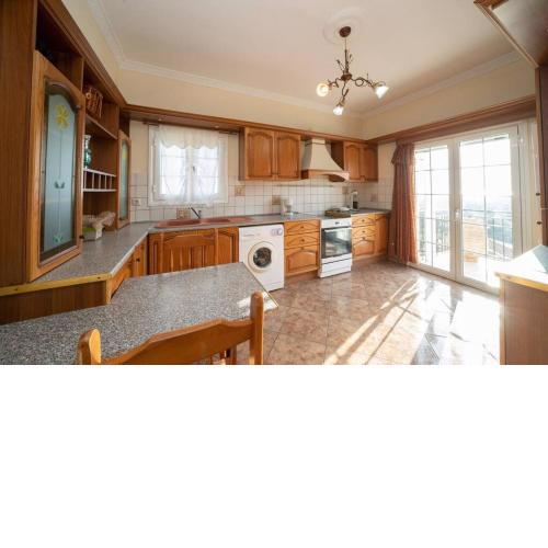 Dimitris Luxury Apartment