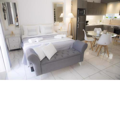 Diogenis Luxury Apartment Sea View