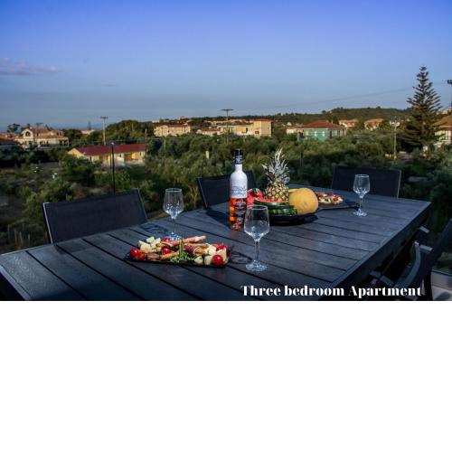 Dionisos Luxury Suites