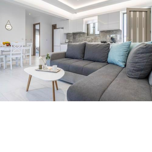 Diorisa House
