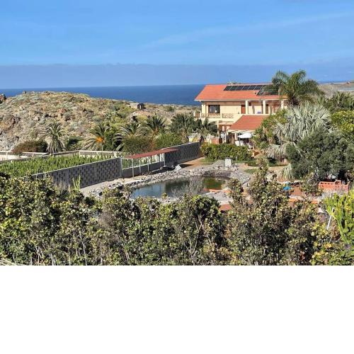 Direkt-am-Meer-finca-la-punta-Atlantico-mit-herrlicher-Terrasse