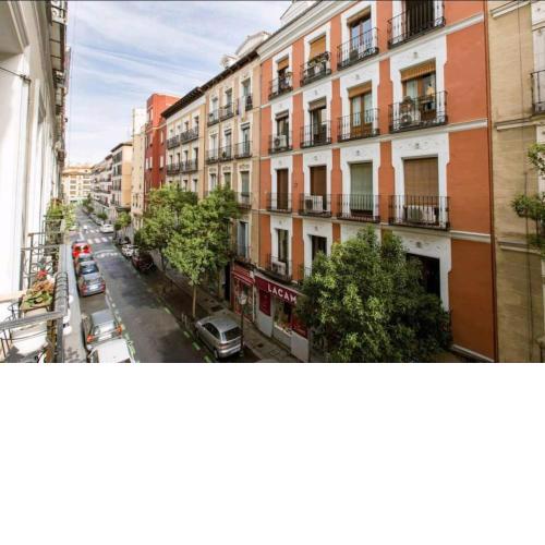 Divina Malasaña