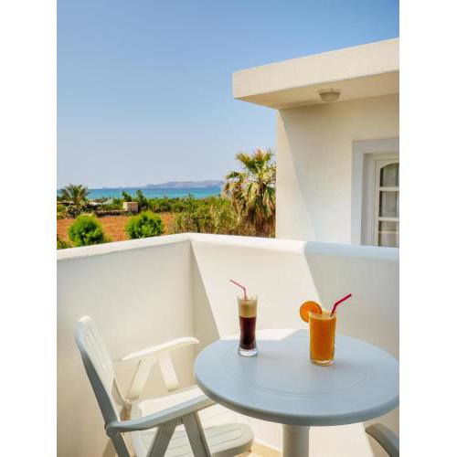 Divina Seaside Apartments by Estia