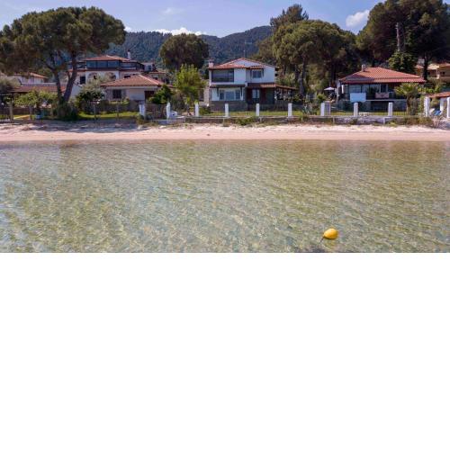 Docker 2 Beachfront Villa
