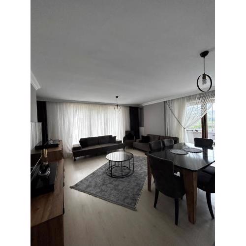 Doğa Manzaralı Yeni Eşyalı Lüks Daire