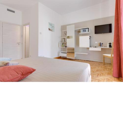 Dolce Luxury Rooms