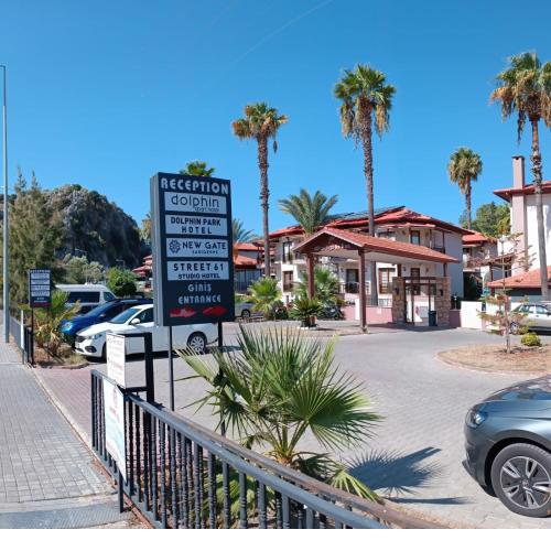 Dolphin Apart Hotel