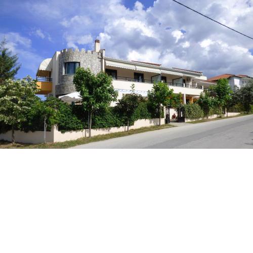 Dolphins Apartments & Rooms