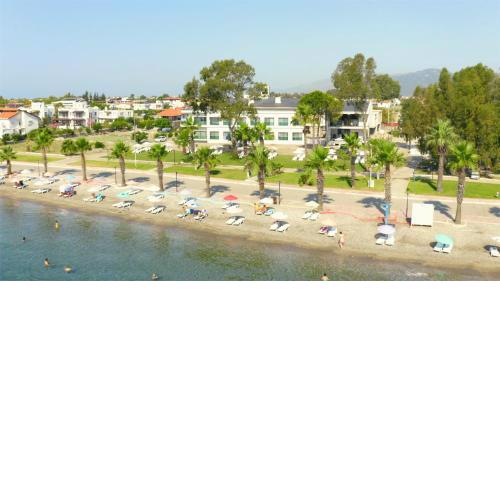 Dolunay Suit & Beach