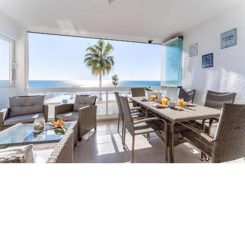 Dona Lola Patricia - Spacious 3 bedroom top floor apartment with uninterrupted sea views - Only a few meters to Calahonda beach - Costa del Sol - CS188