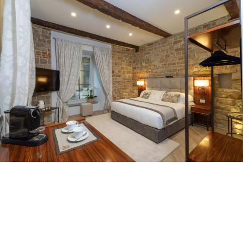 Donati Luxury Tower Suites