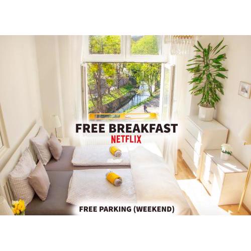 Double King Size Sunny Suite In Castle Area