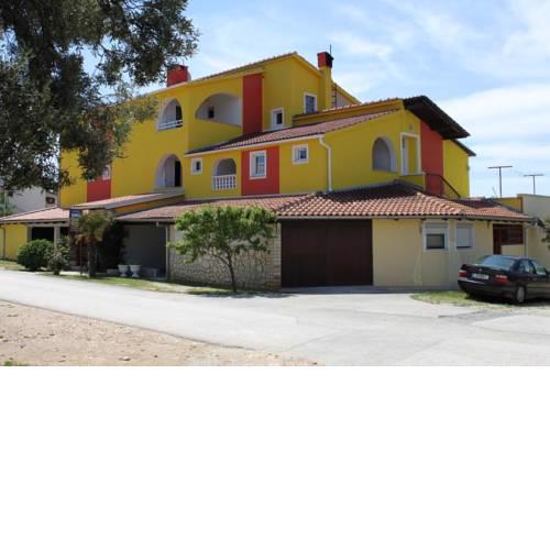 Double Room Peroj 2235e