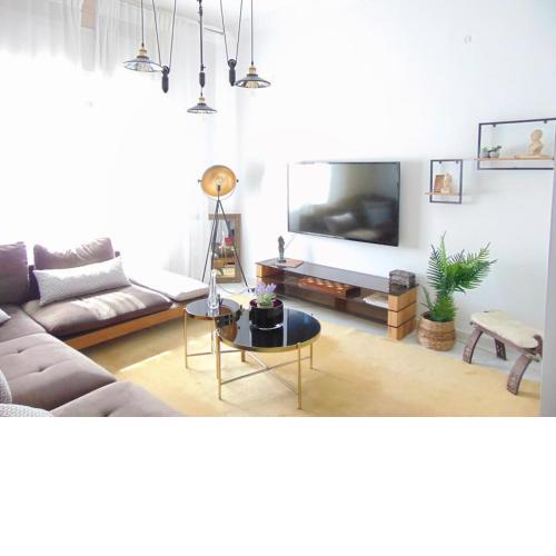 Down town cozy apartment-Kipseli