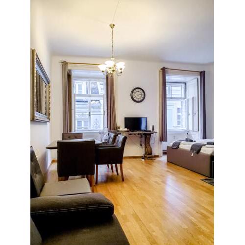 ✪ Downtown apartment next to the opera - Elevator - Free Wifi