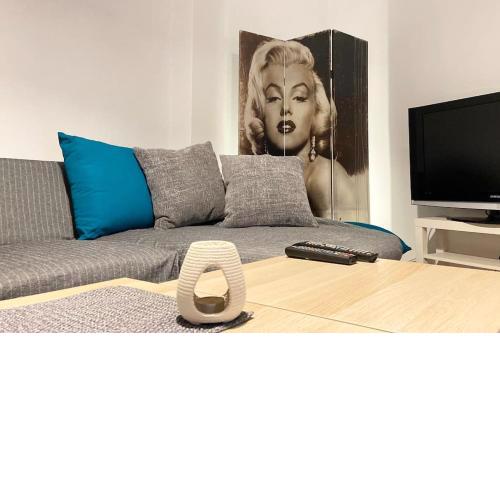 Downtown Athens loft with acropolis terrace view