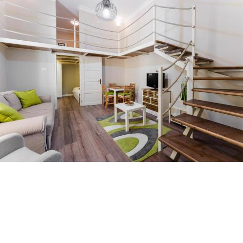 Downtown Greenie Home
