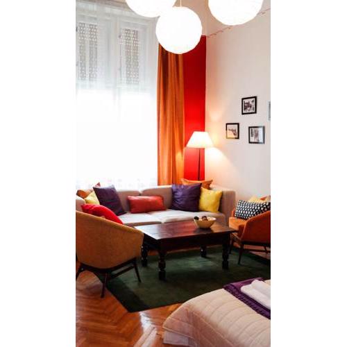 Downtown Studio Apartment