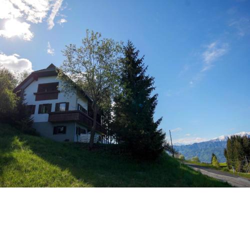 Dreamy Apartment in Fresach with a shared pool and garden