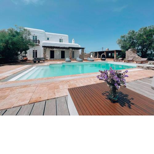 Dreamy Boho 5bed Villa with Pool and Ocean View