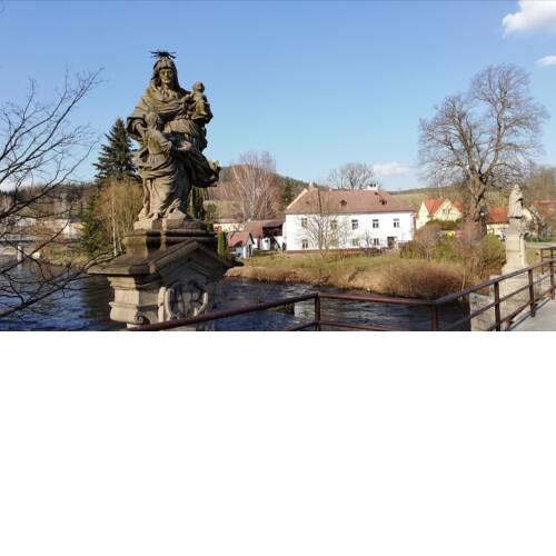Dům u řeky