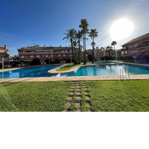 Duplex bien ubicado junto a playa Arenal