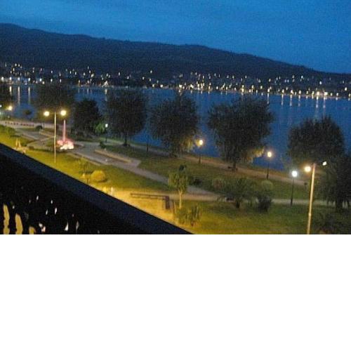 DUPLEX DE LUJO CON TERRAZA ENCIMA DEL MAR
