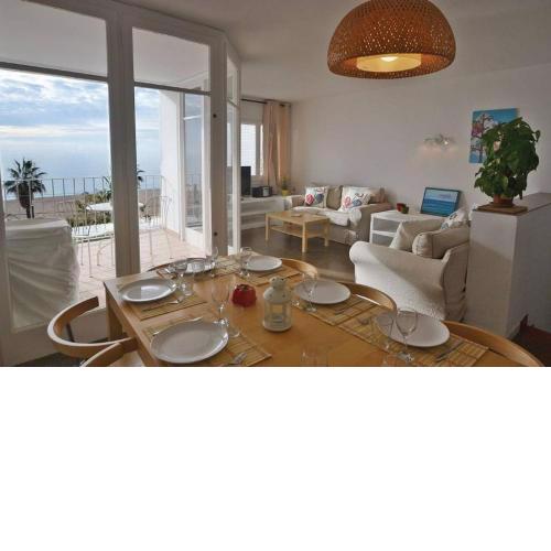Duplex en frente de la playa al lado de Barcelona