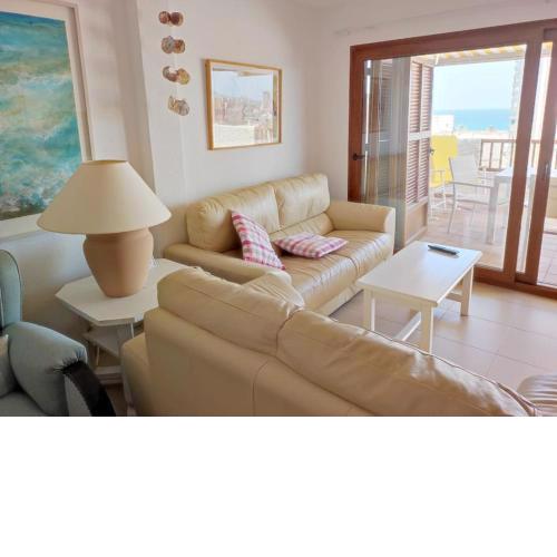 Dúplex frente al mar en La Manga del Mar Menor