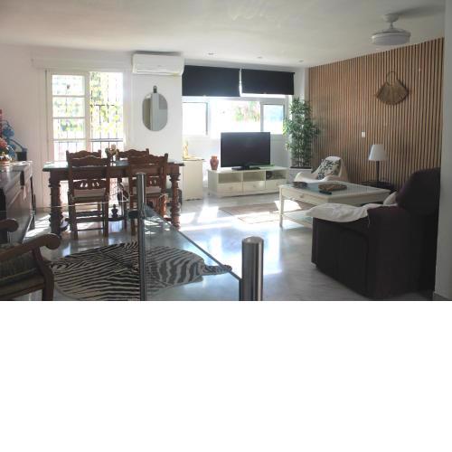 Duplex House 200m from de Beach