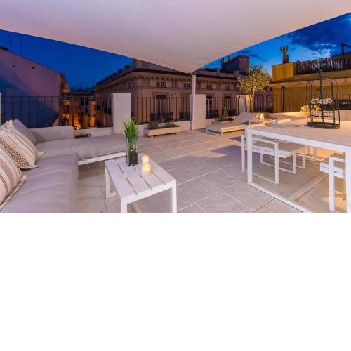 Duplex penthouse in the historic center, Valencia - Only families