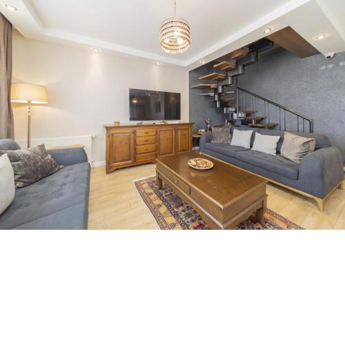 Duplex with Balcony 7 min to Konyaalti Beach