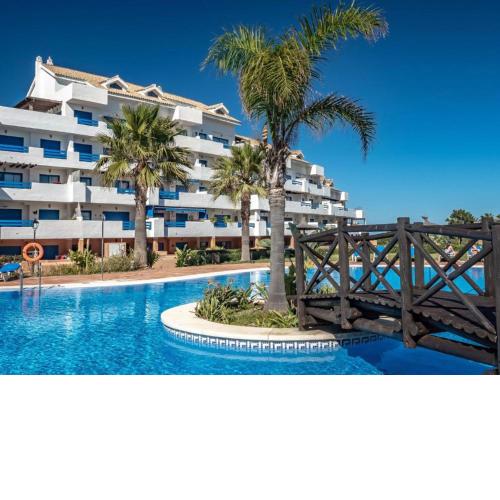 Duquesa Suites Golf & Gardens