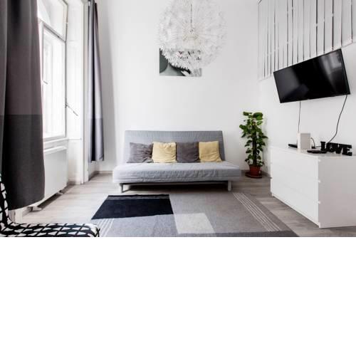 E-52 Apartment in center