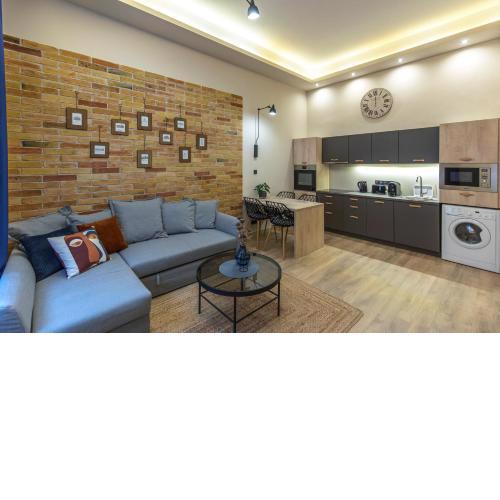 E13 Exclusive Studio